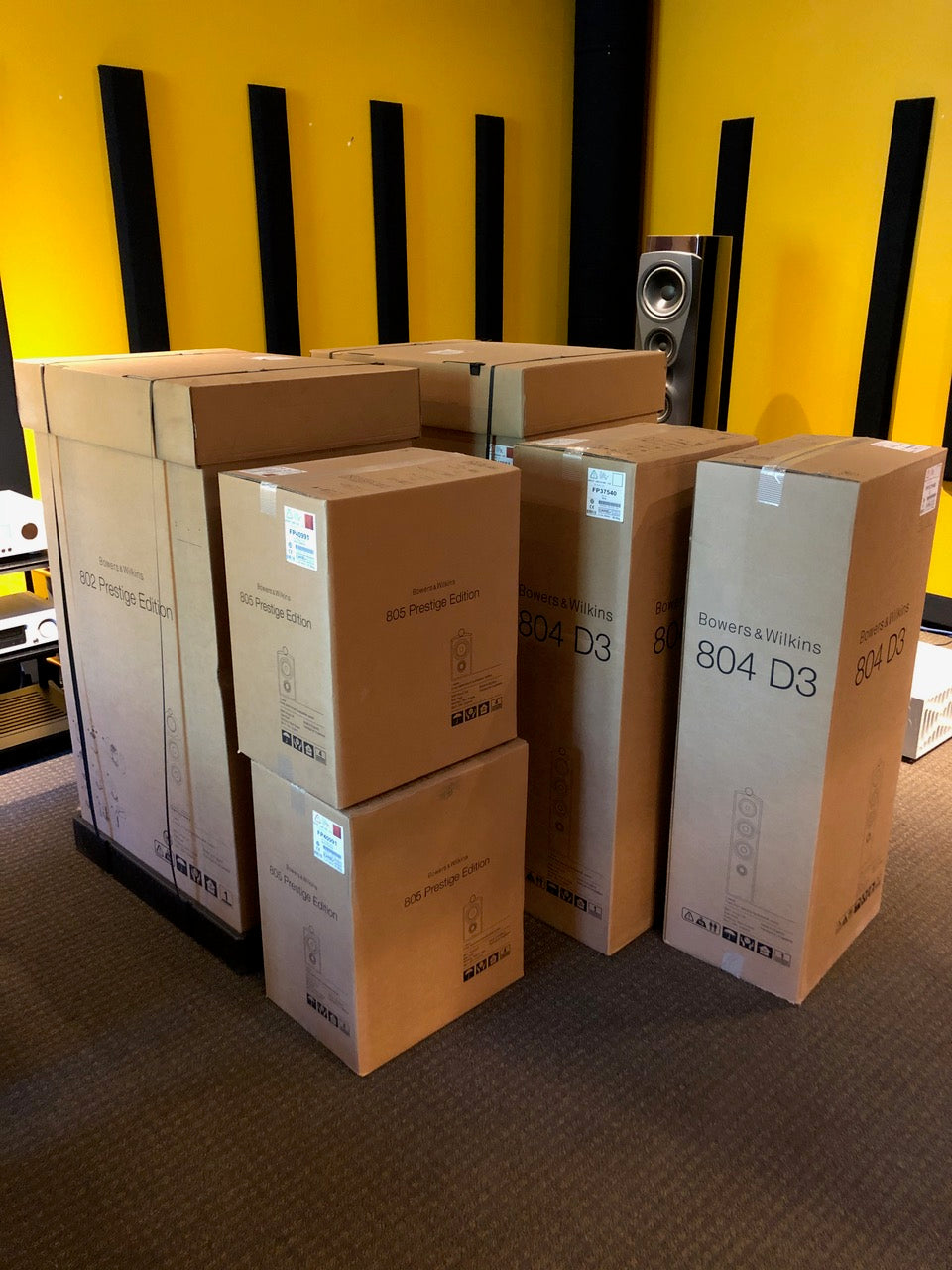The Bowers & Wilkins 800 series speakers have landed!