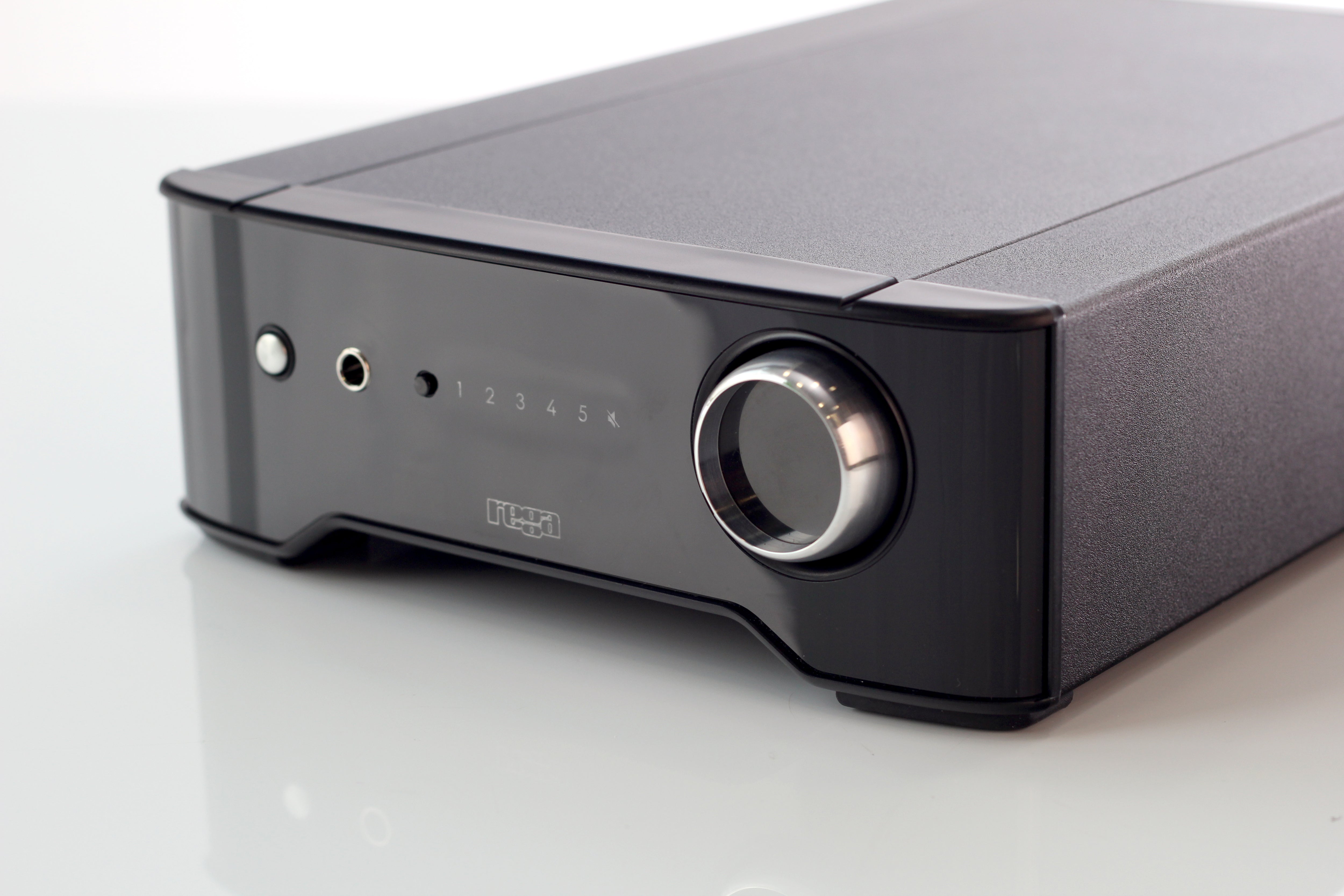 Brio Integrated Amplifier - Pearl Audio Video